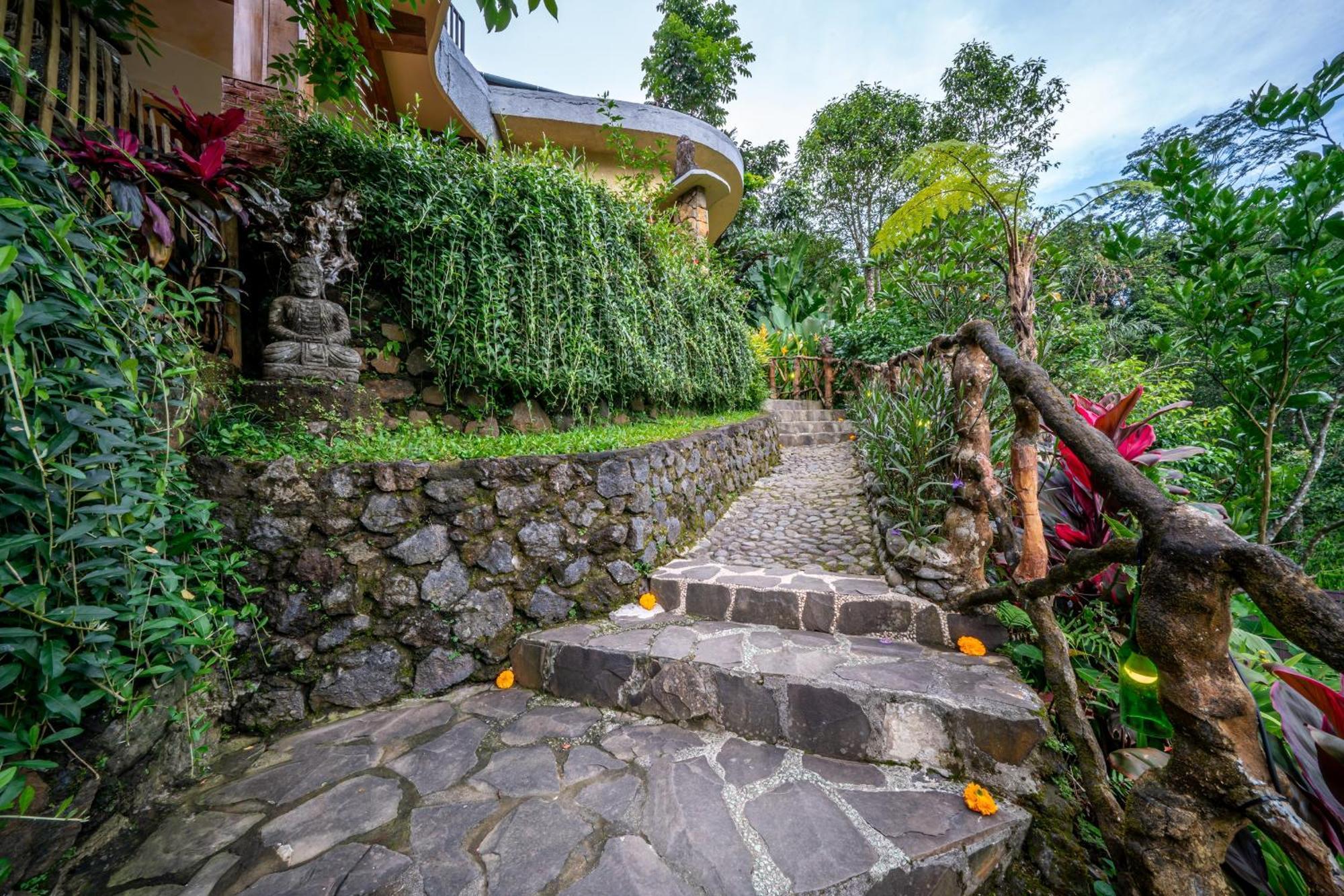 Yoga Maya Villa Gianyar  Exterior photo